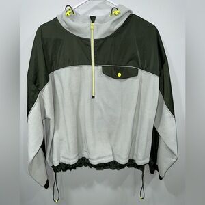 NBW: Athleta Faux Fur & Sherpa in Green, size Large, great condition